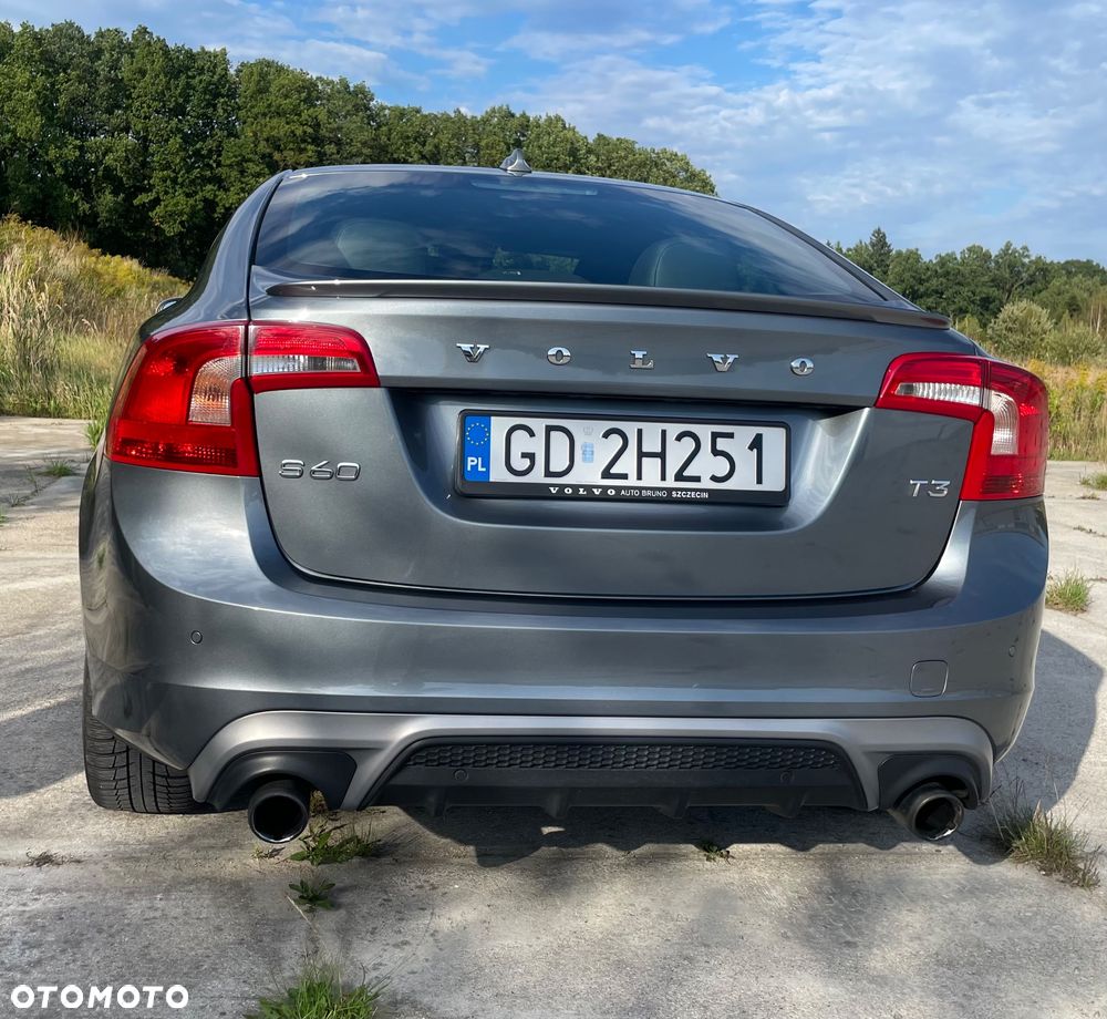 Volvo S60 T3 Drive-E R-Design Momentum - 4