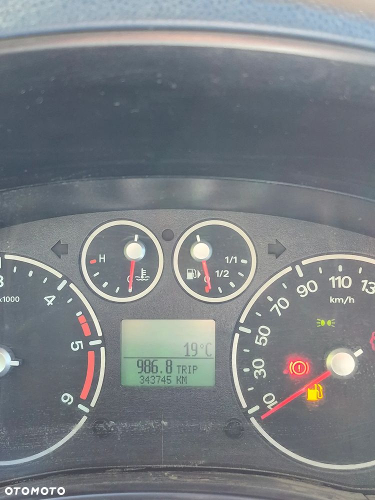 Ford Transit Connect - 10