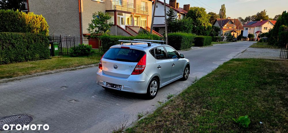 Hyundai i30 1.4 FIFA WM Edition - 4