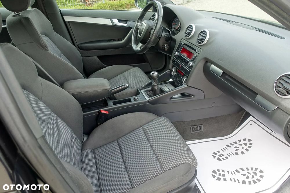 Audi A3 Sportback 1.4 TFSI Ambition - 11