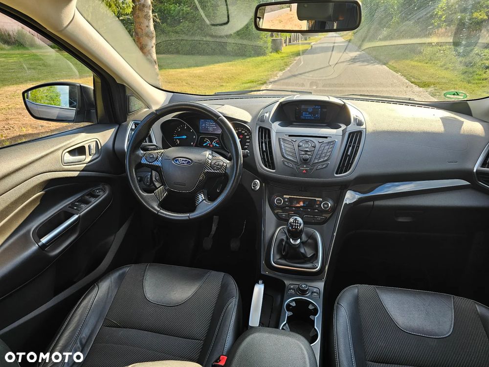 Ford Kuga 2.0 TDCi 4x4 Titanium - 8