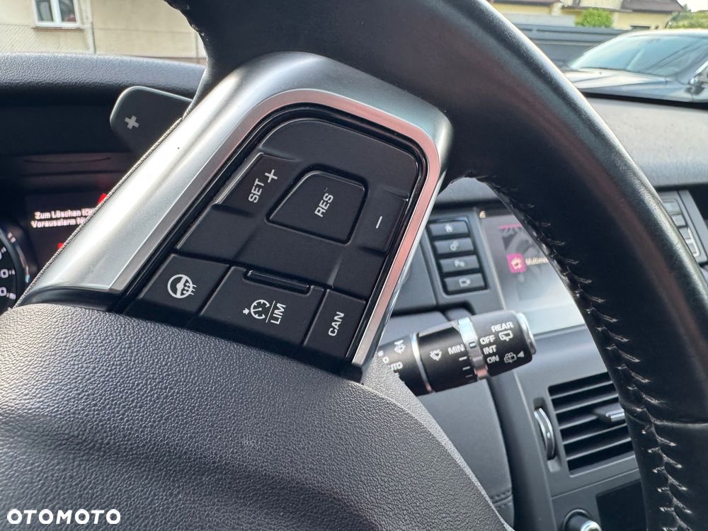 Land Rover Discovery Sport TD4 HSE Luxury - 34