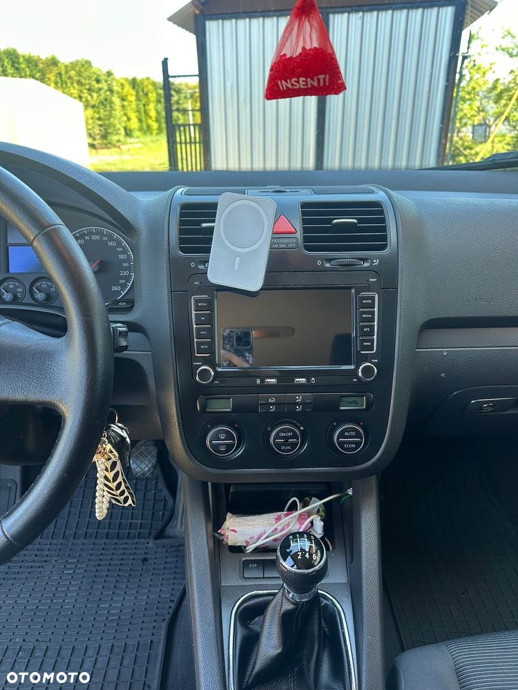 Volkswagen Golf - 9