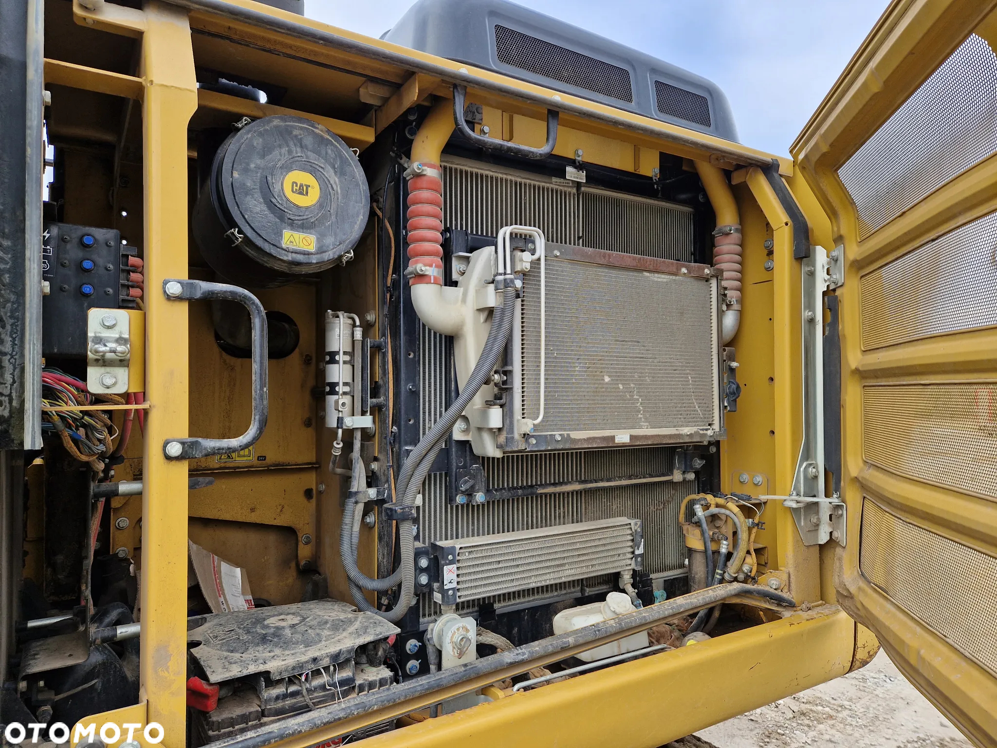 Caterpillar 323 EL - 32