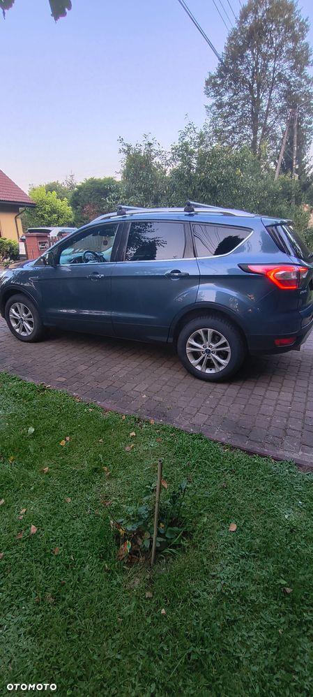 Ford Kuga 1.5 EcoBoost FWD Edition ASS GPF - 4