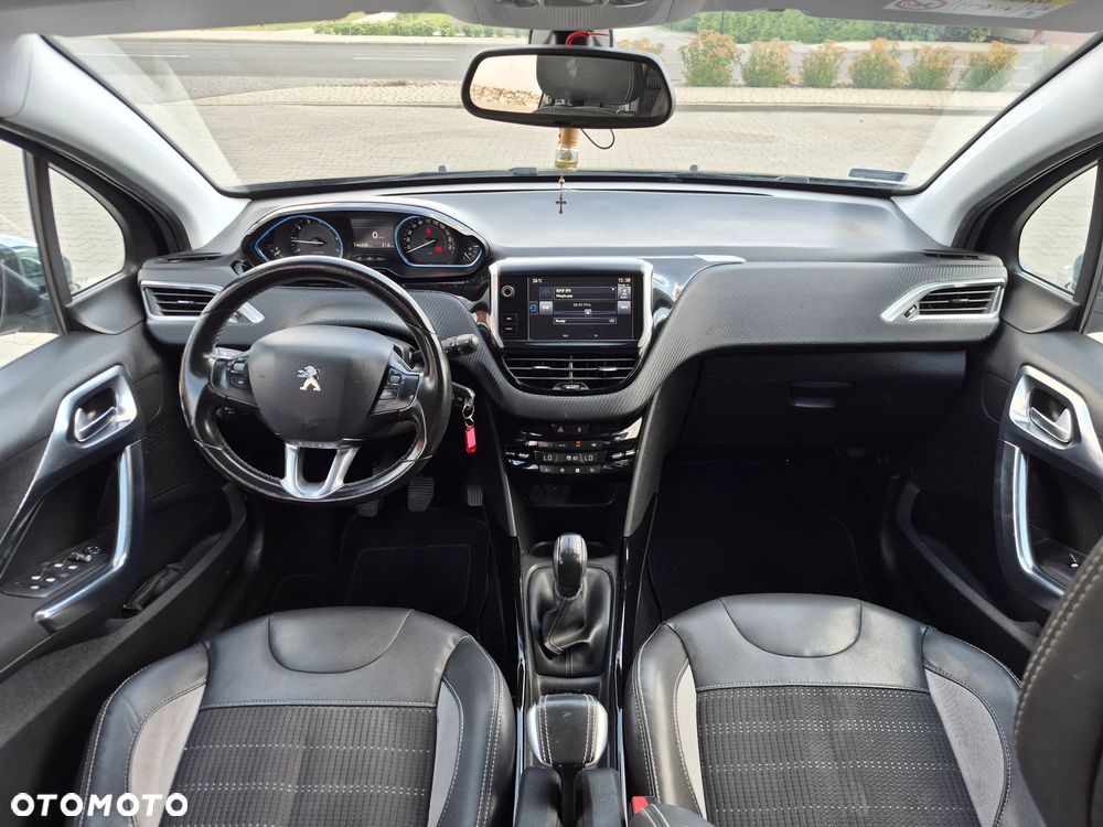 Peugeot 2008 - 9