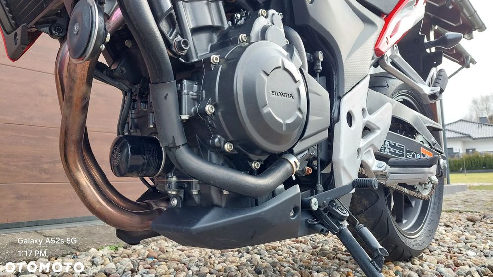 Honda CB - 12