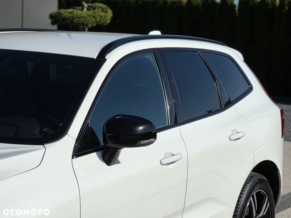 Volvo XC 60 B4 D AWD R-Design - 9