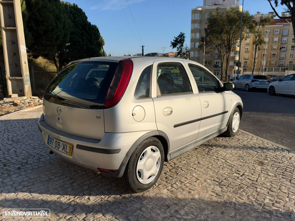 Opel Corsa 1.2 16V Confort - 4