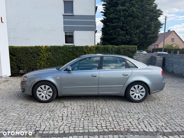Audi A4 Limousine 2.0T FSI - 16