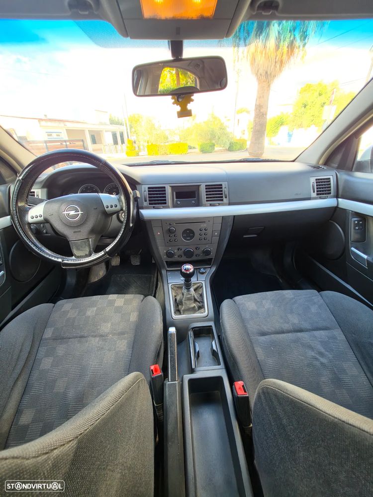 Opel Vectra GTS 1.9 CDTI - 11
