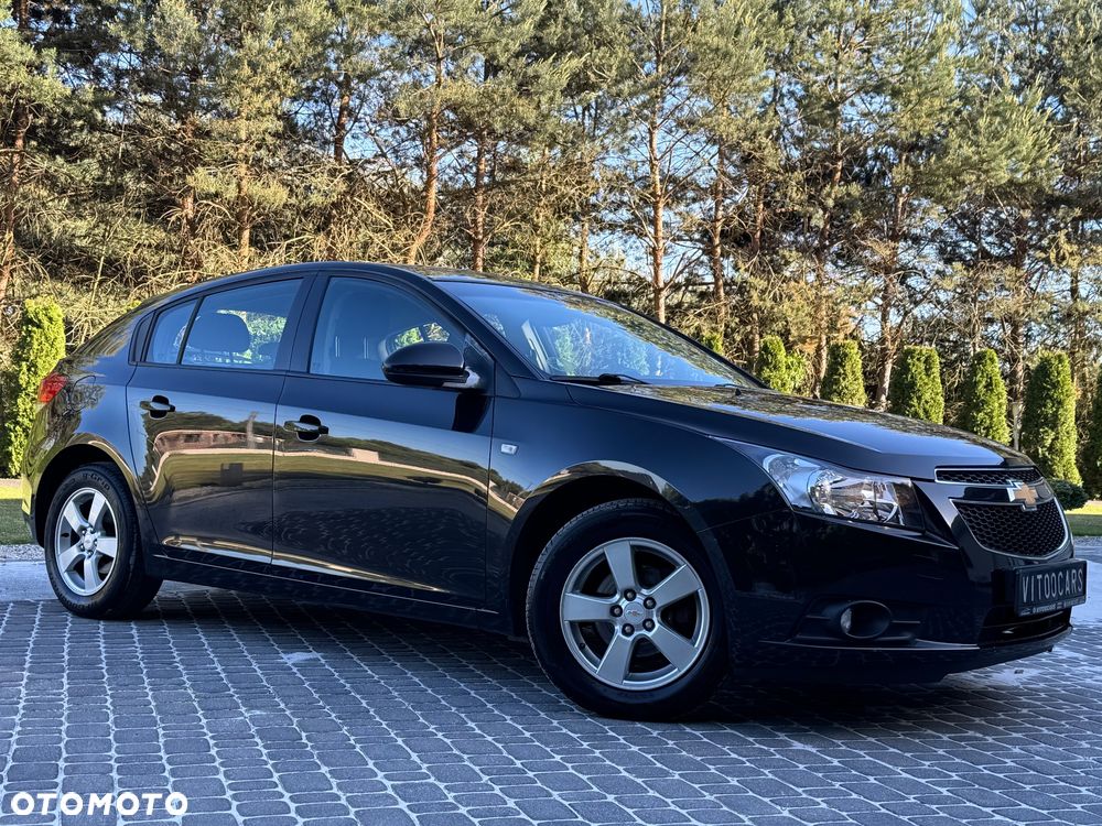 Chevrolet Cruze 1.8 LT+ - 9