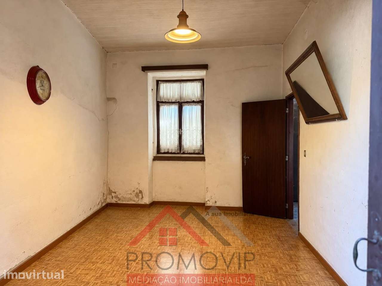 Moradia T3 para Restauro SC Couto Santo Tirso - Grande imagem: 4/16