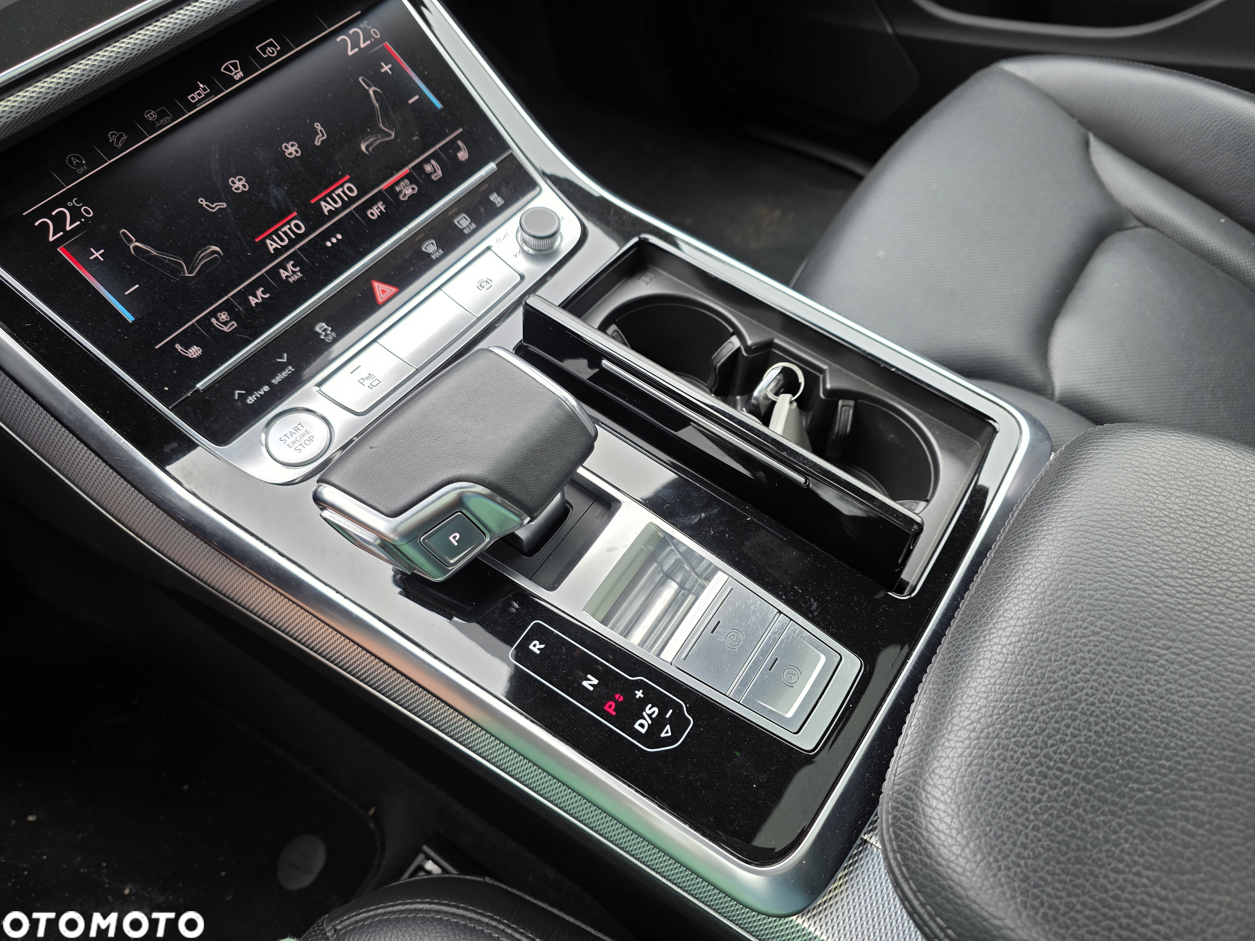 Audi Q8 - 25