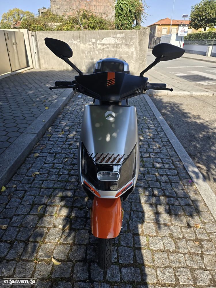 Outra não listada Outra - 3