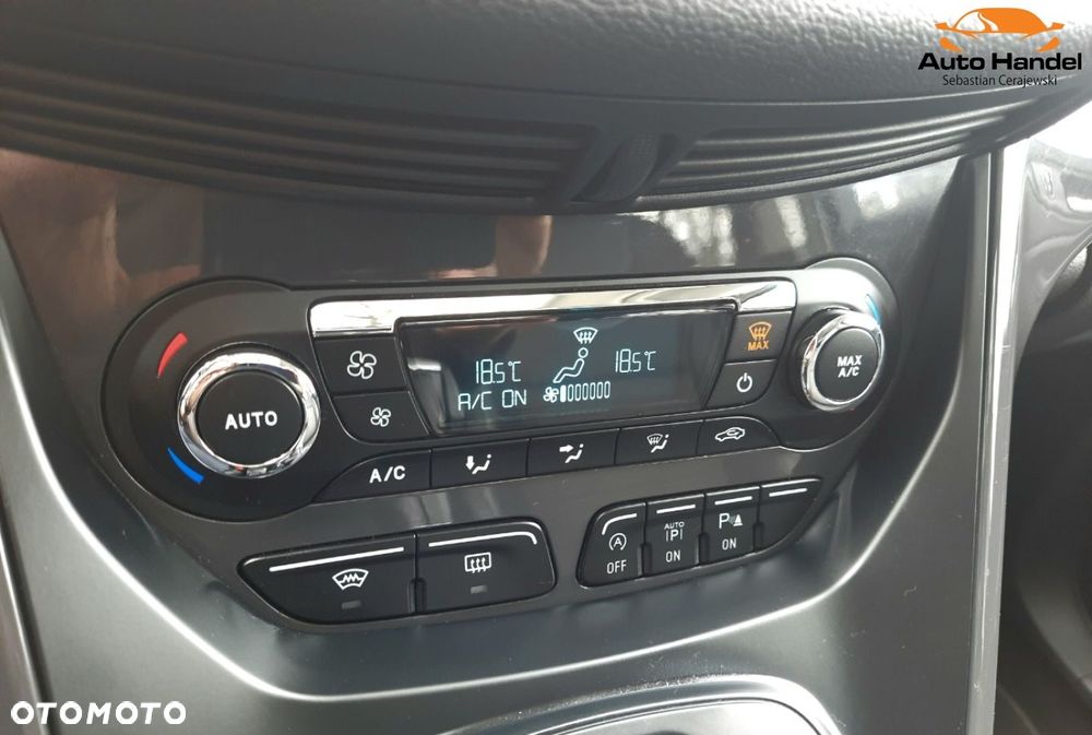 Ford Kuga 1.5 EcoBoost 4x4 Titanium - 33