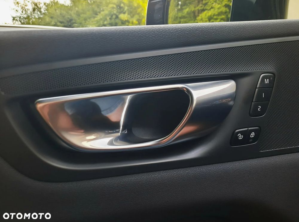 Volvo XC 60 B4 B Inscription - 28