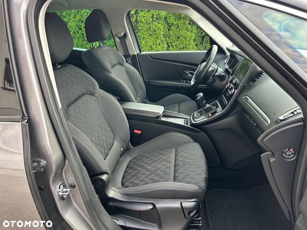 Renault Scenic - 12