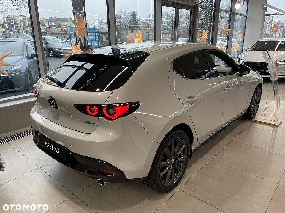 Mazda 3 - 5