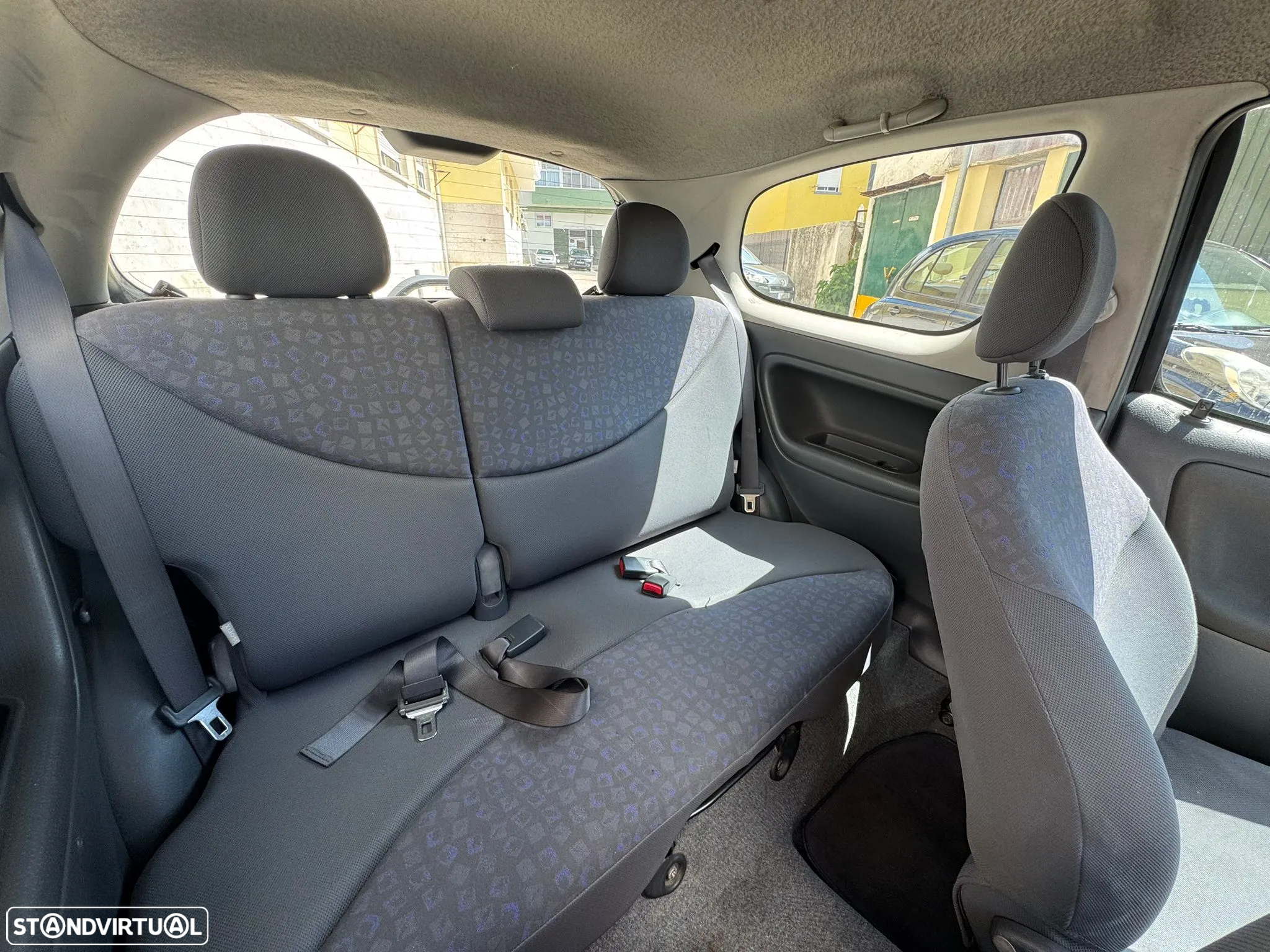 Toyota Yaris 1.0 Luna ABS+CD+AC - 9