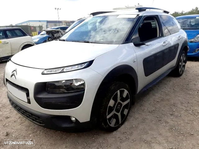 Citroen C4 Cactus BlueHDi 1.6 Para Peças - 100cv | Diesel - Parachoques | Frente Completa | Rádio | Jantes | Faróis | Portas | Vidro | Motor | Tampa Mala | Farolim | Farolins | Xenon - 2