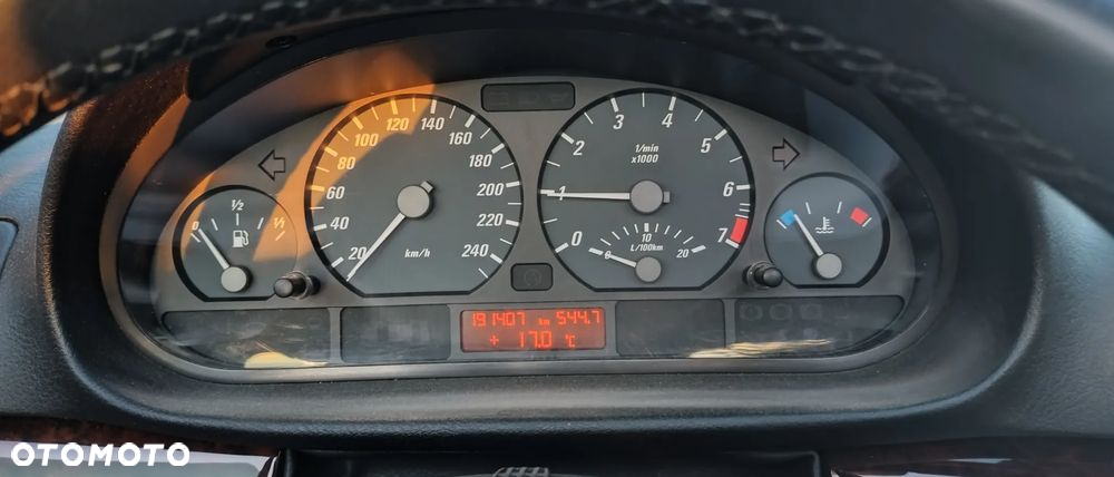BMW Seria 3 318 Ci - 10