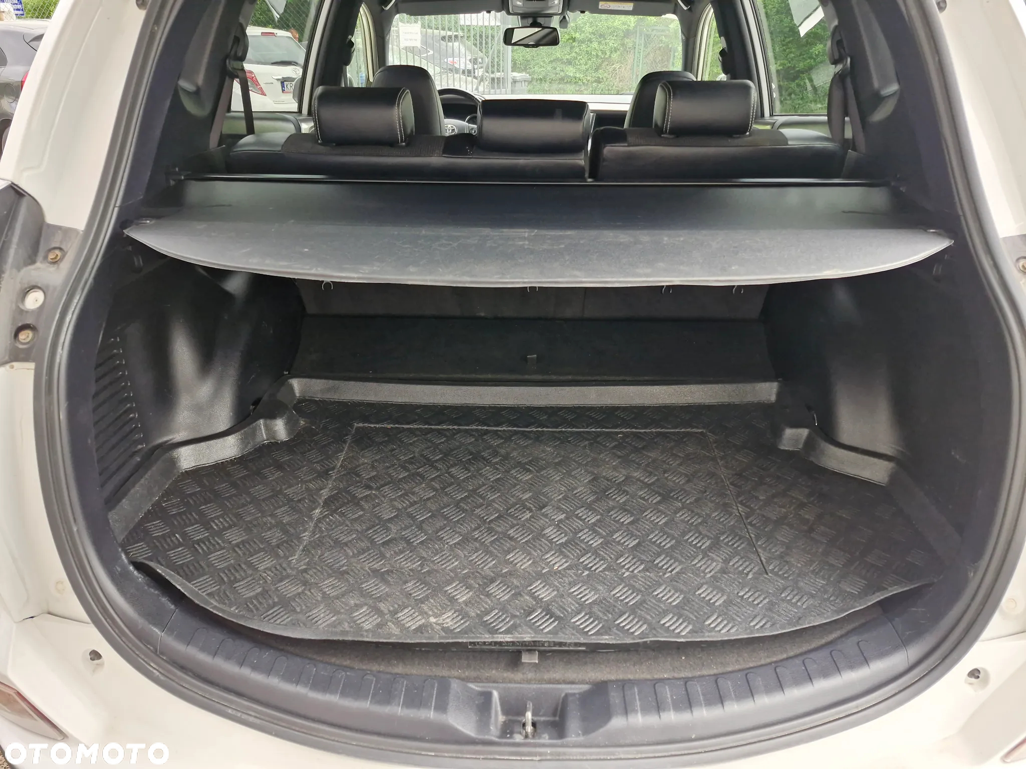Toyota RAV4 2.5 4x4 Hybrid Executive - 25
