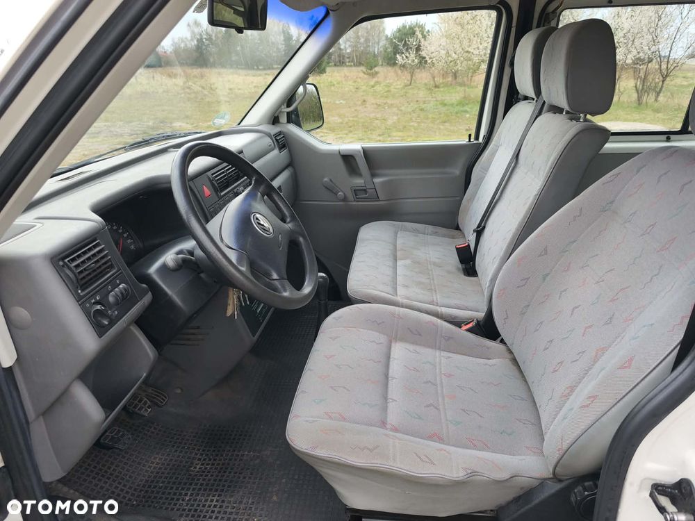 Volkswagen Transporter - 18