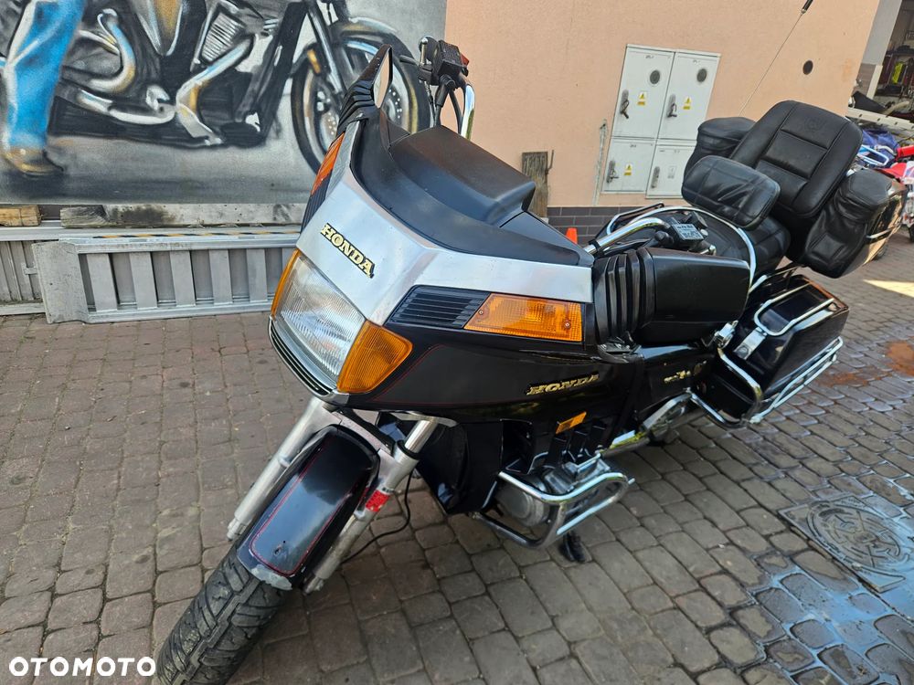 Honda GL - 18