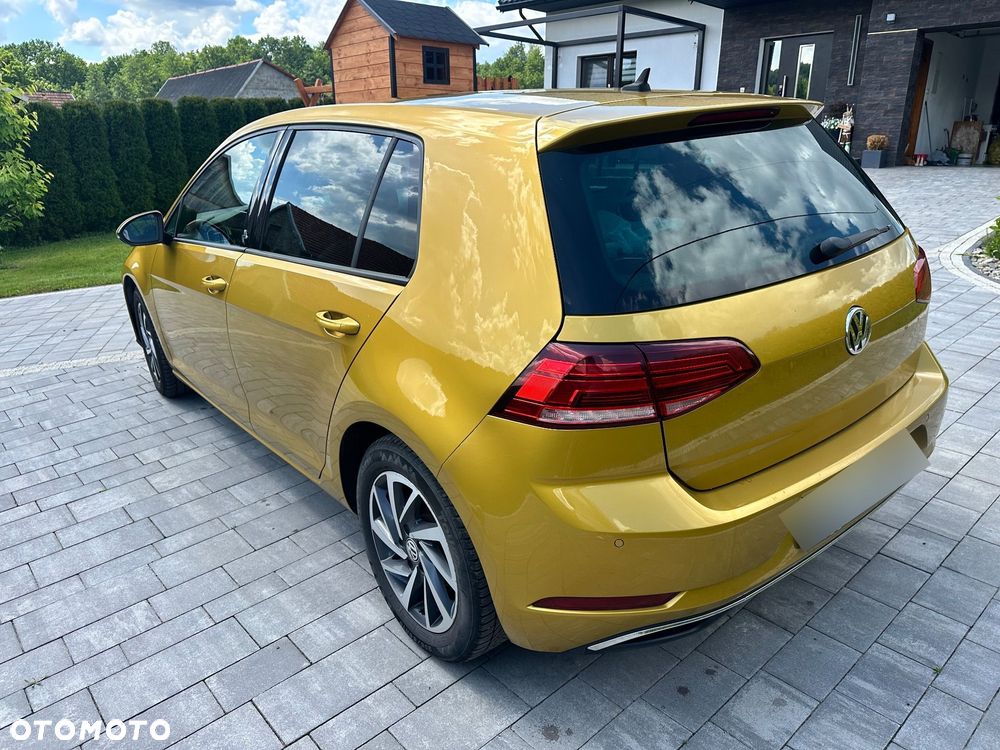 Volkswagen Golf - 4
