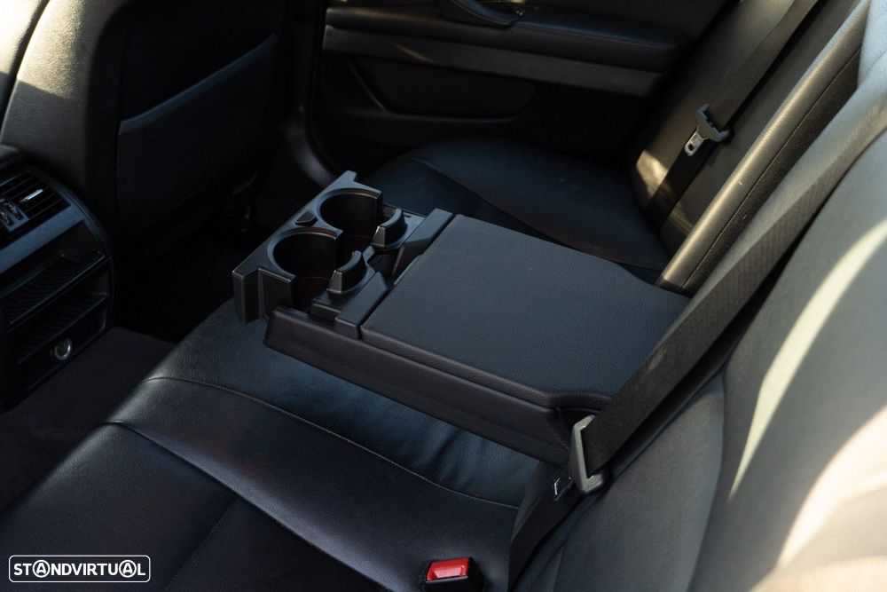 BMW 520 d Line Luxury - 27