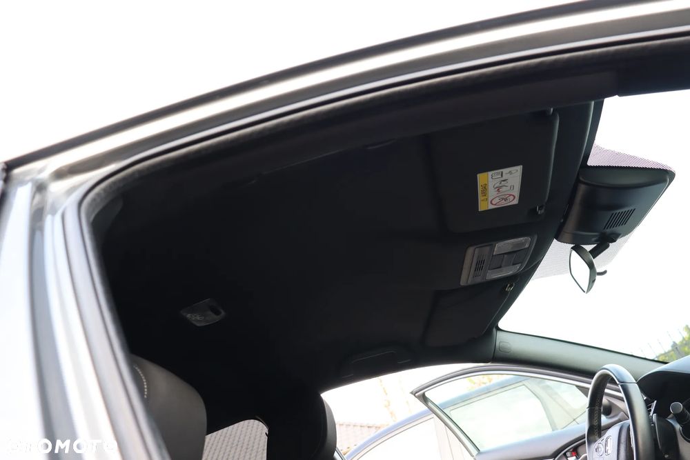 Honda Civic 1.0 i-VTEC Turbo CVT Elegance - 22