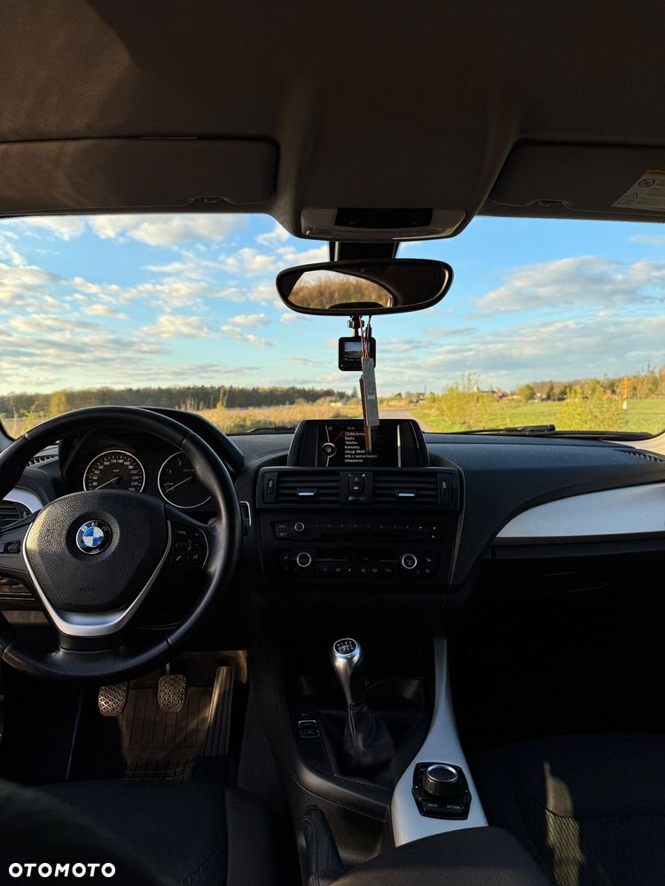 BMW Seria 1 118d - 8