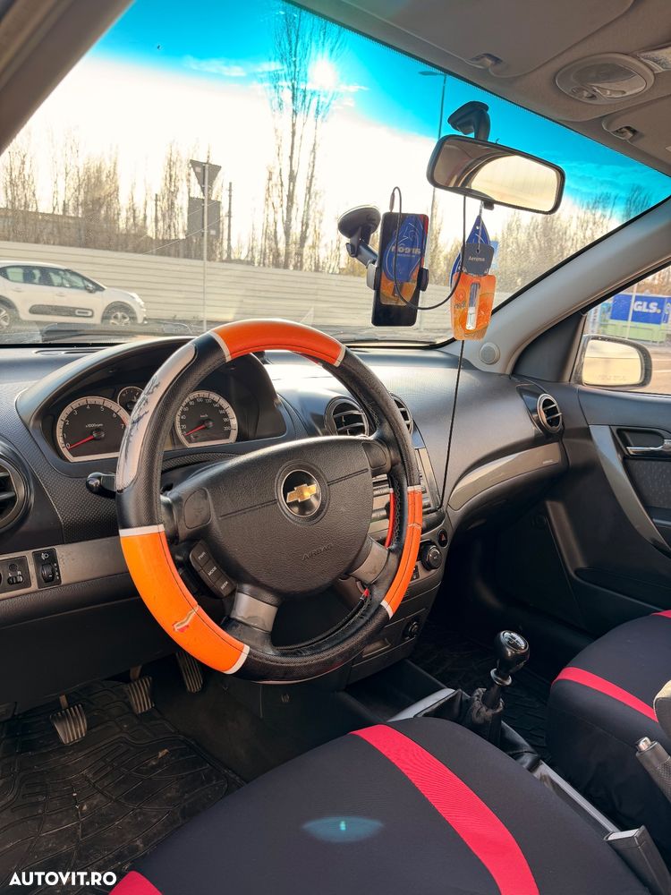 Chevrolet Aveo - 7