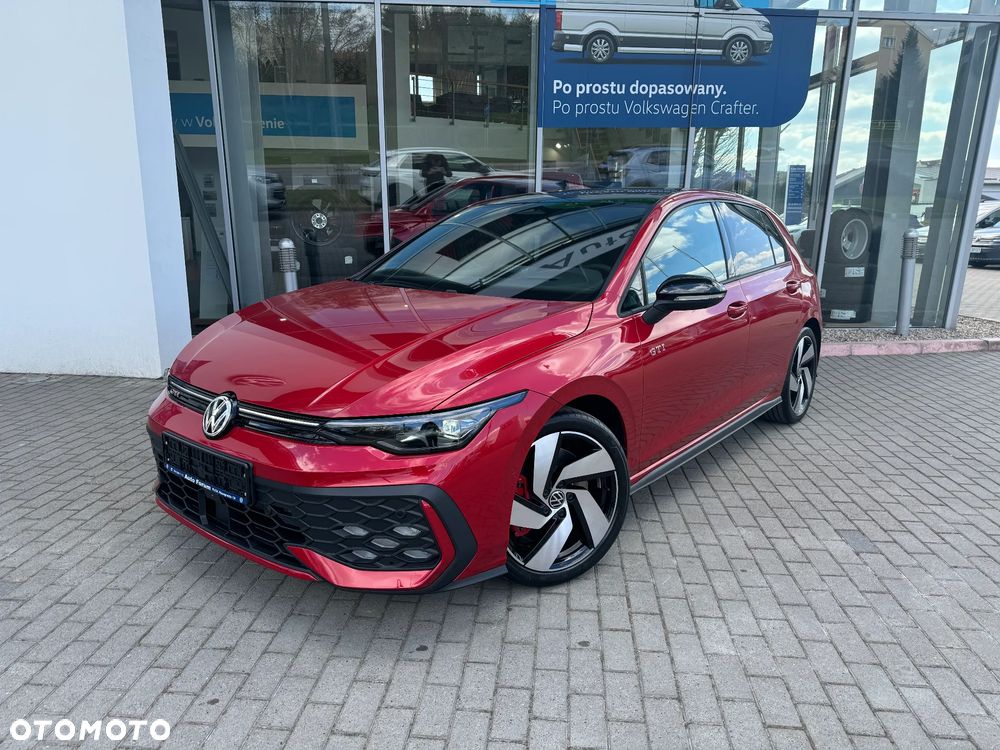 Volkswagen Golf - 2