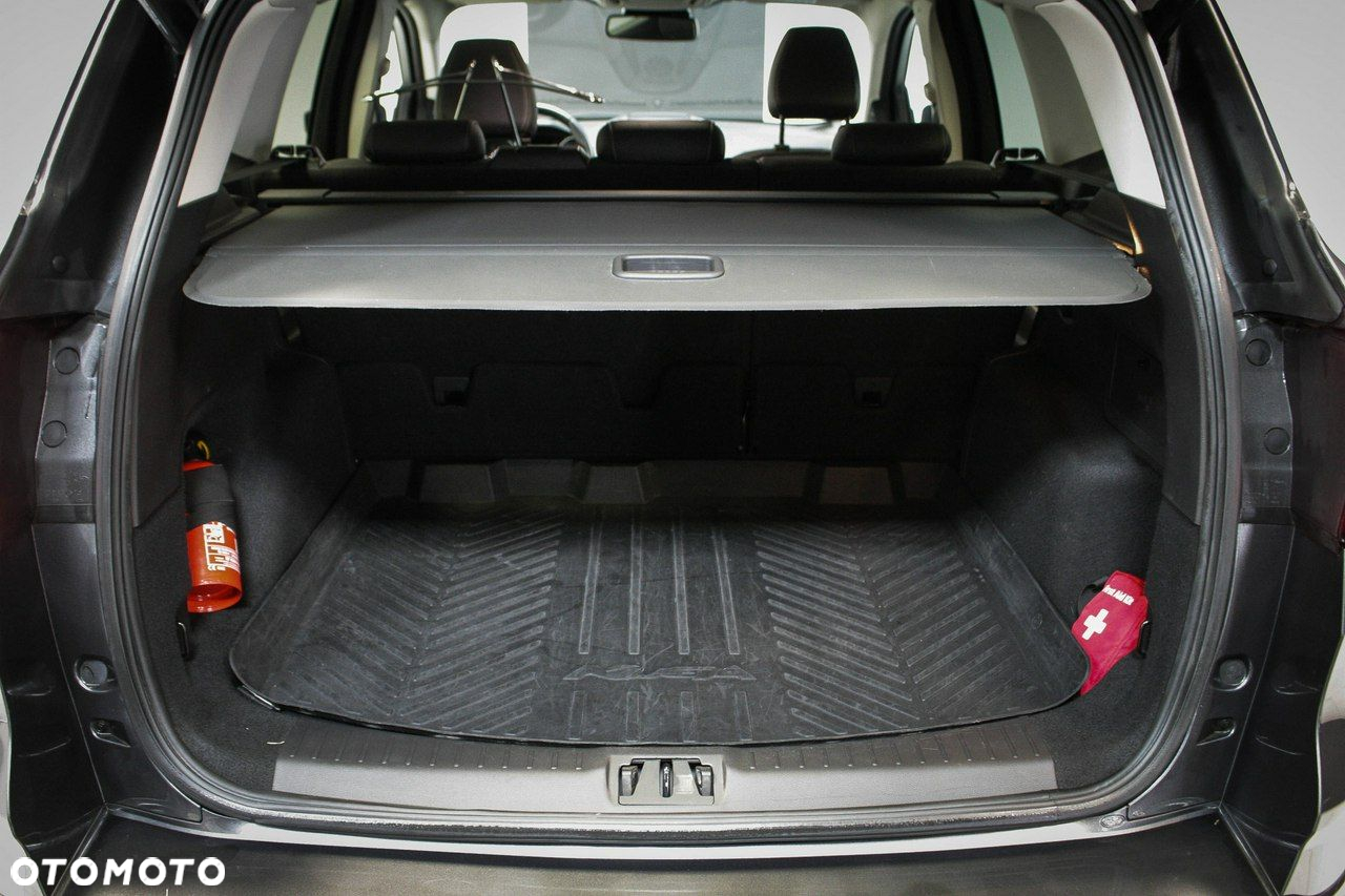 Ford Kuga - 13