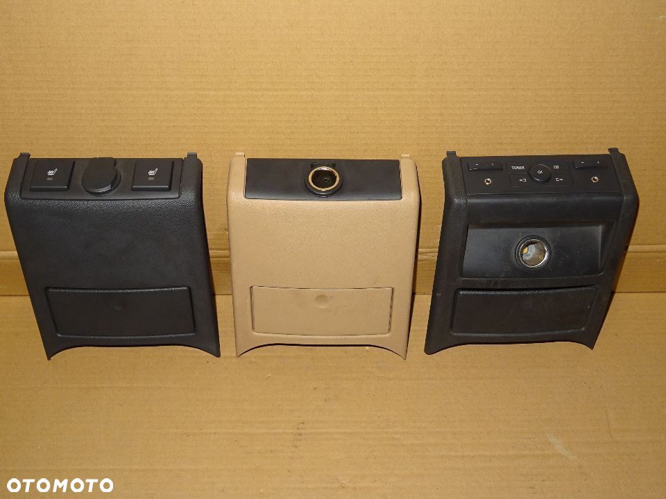 OPEL VECTRA C SIGNUM ZAKOŃCZENIE KONSOLI POPIELNICZKA TYŁ GNIAZDO ŁADOWARKI 12V - 2