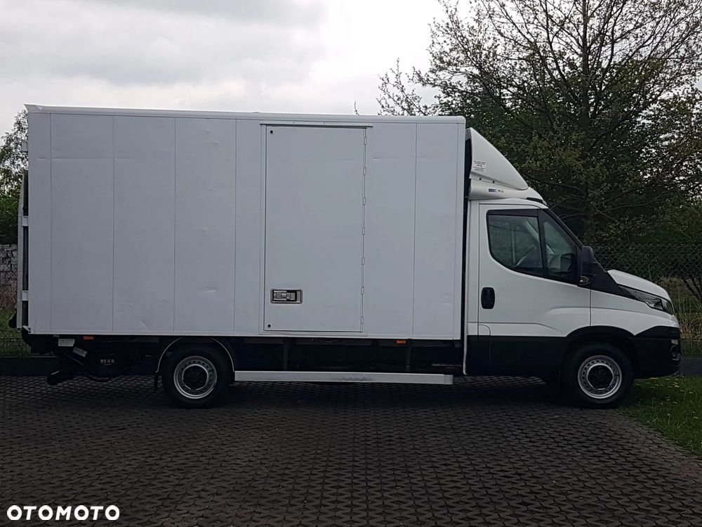 Iveco 35S15 WINDA 8EP KONTENER 4,22x2,11x2,14 DAILY KLIMA KRAJOWY 3,0 - 12