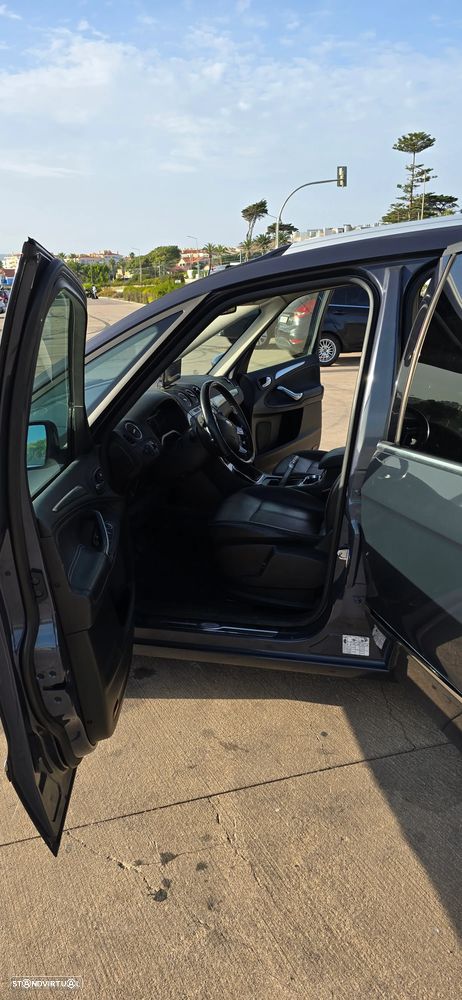 Ford Galaxy - 14