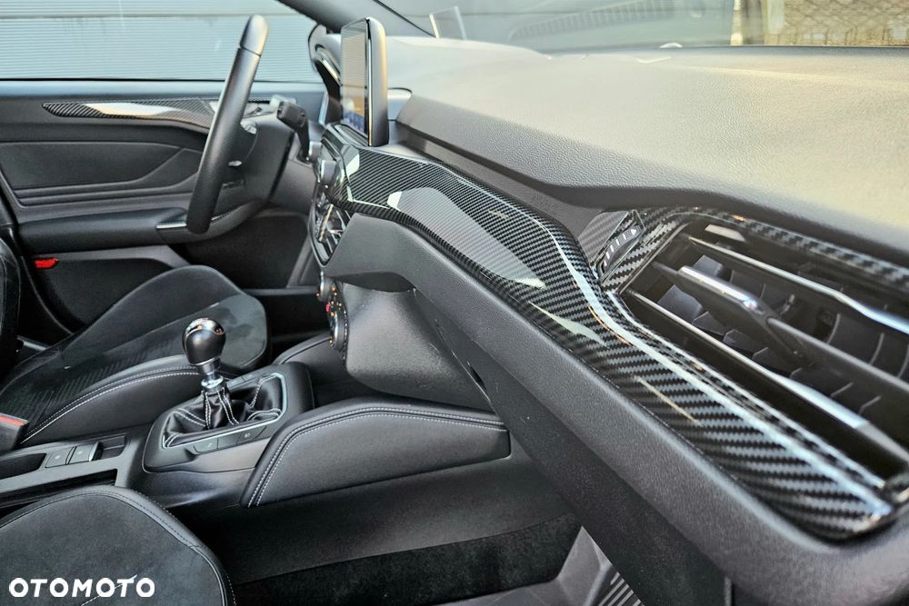 Ford Focus 2.3 EcoBoost S&S ST Edition - 39