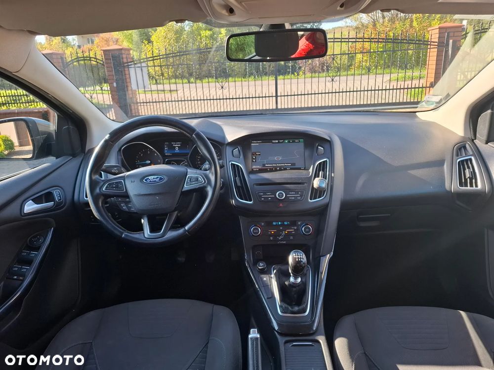 Ford Focus 1.5 EcoBlue Start-Stopp-System TITANIUM - 16