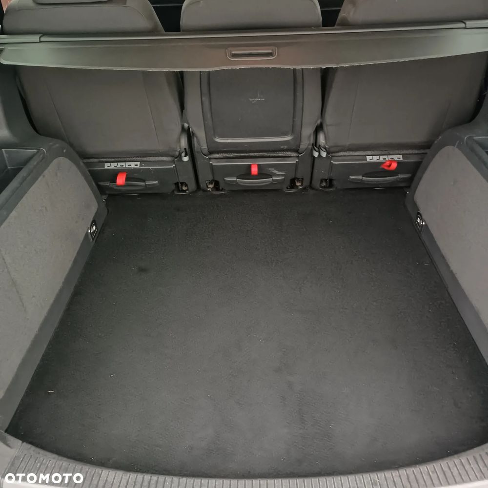 Volkswagen Touran 2.0 TDI DPF Comfortline DSG - 19