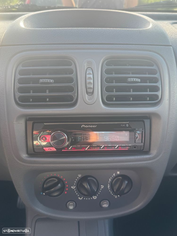 Renault Clio 1.2 - 14