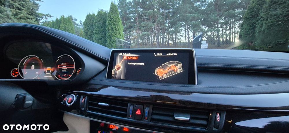 BMW X6 xDrive35i - 13