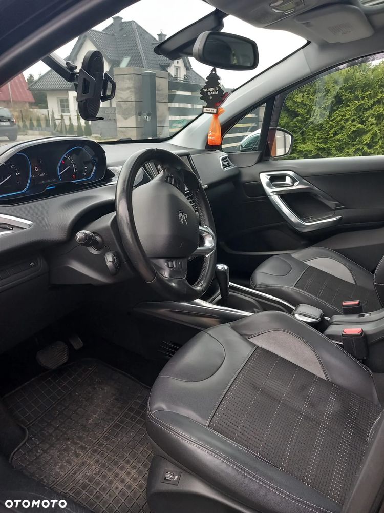 Peugeot 2008 120 VTI Automatik Active - 8