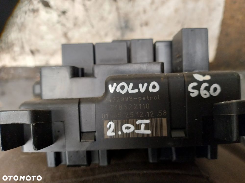 VOLVO S60 I  skrzynka bezpieczników 9452993 - 1