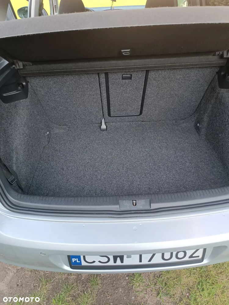 Volkswagen Golf - 12