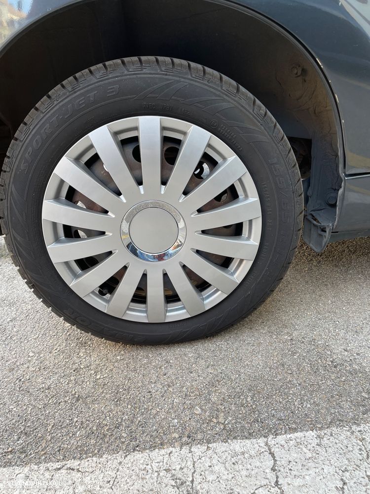 Peugeot 107 1.0 Urban - 10