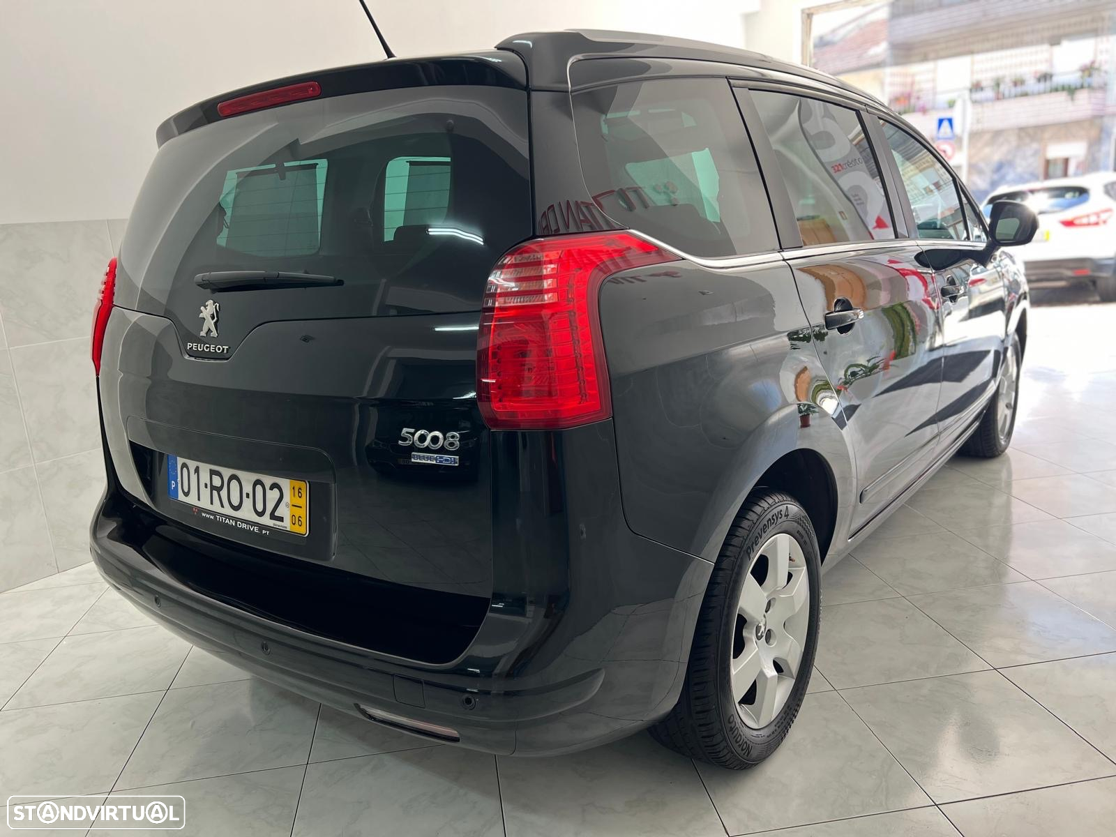Peugeot 5008 1.6 BlueHDi Style - 4