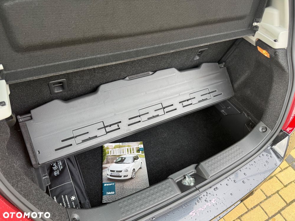 Suzuki Swift 1.6 Sport Rock am Ring - 32